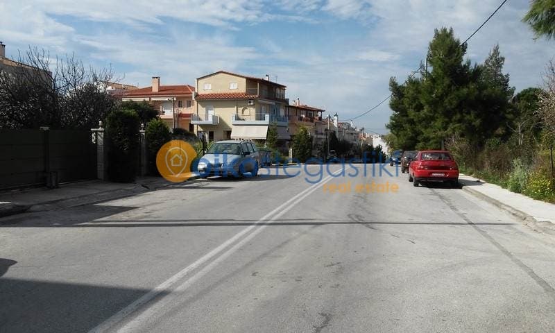 Οικόπεδο στην Γαργηττός, Γέρακας