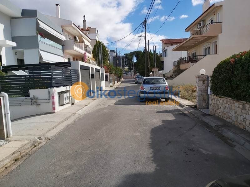 Οικόπεδο στην Γαργηττός, Γέρακας