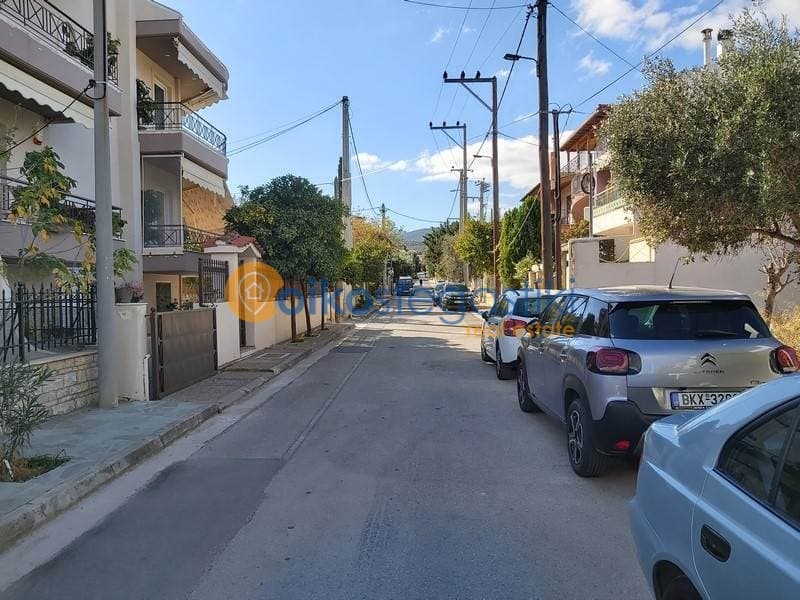 Οικόπεδο στην Γαργηττός, Γέρακας — Φωτογραφία 1 από 3