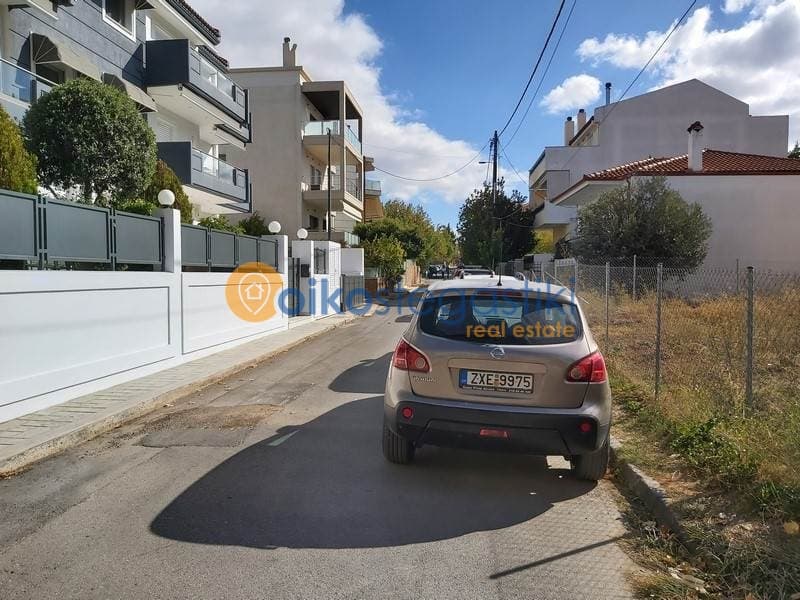 Οικόπεδο στην Γαργηττός, Γέρακας