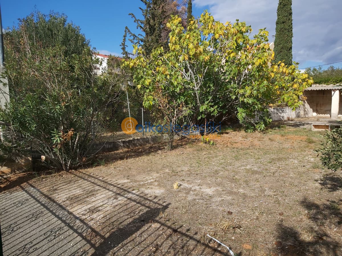Οικόπεδο στην Γαργηττός, Γέρακας — Φωτογραφία 1 από 3