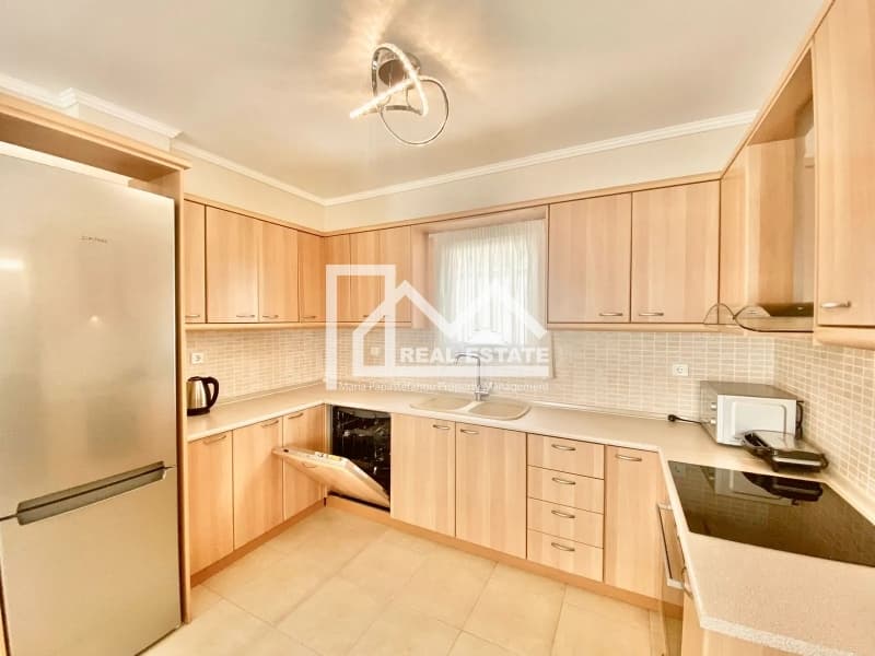 House in Loutra, Pallini — Photo 2 of 14
