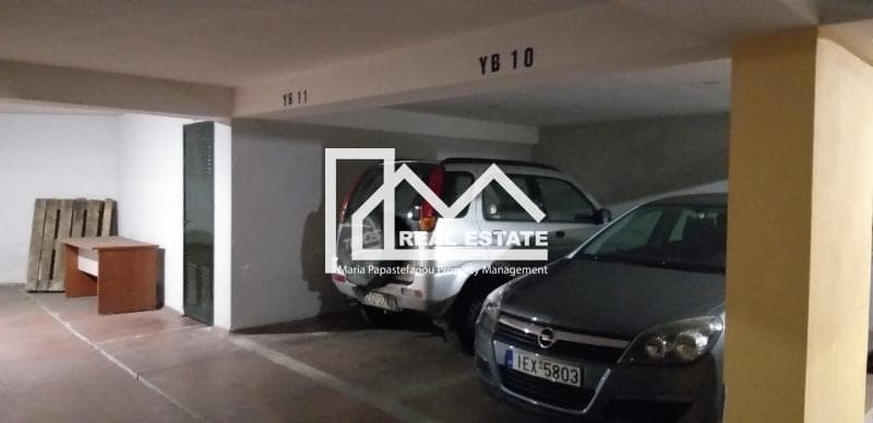 Χώρος Στάθμευσης στην Αμφιθέα, Παλαιό Φάληρο — Φωτογραφία 4 από 8