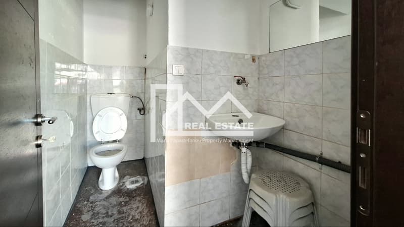 Retail Store in Pronoia, Stavroupoli — Photo 6 of 10