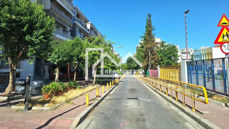 Retail Store in Pronoia, Stavroupoli — Photo 9 of 10