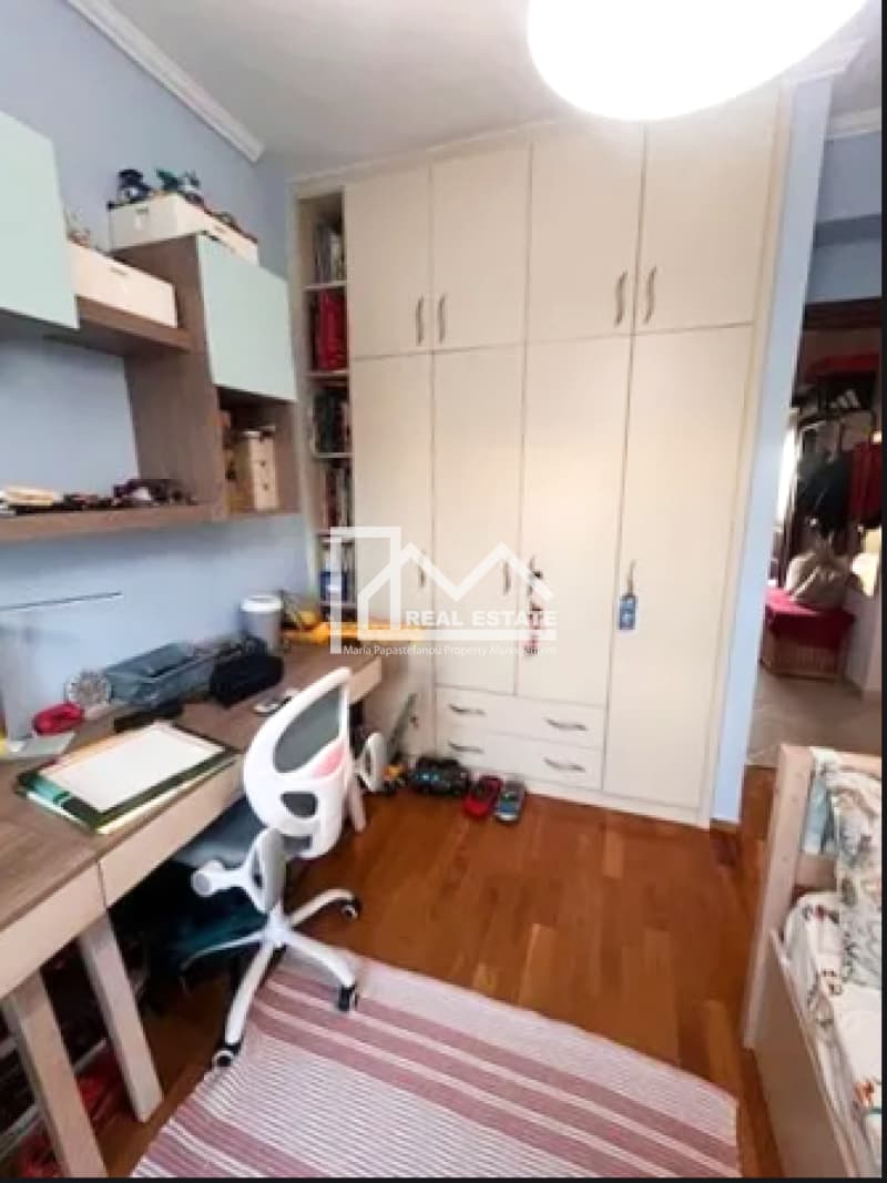 Apartment in Center, Pylea — Photo 9 of 15