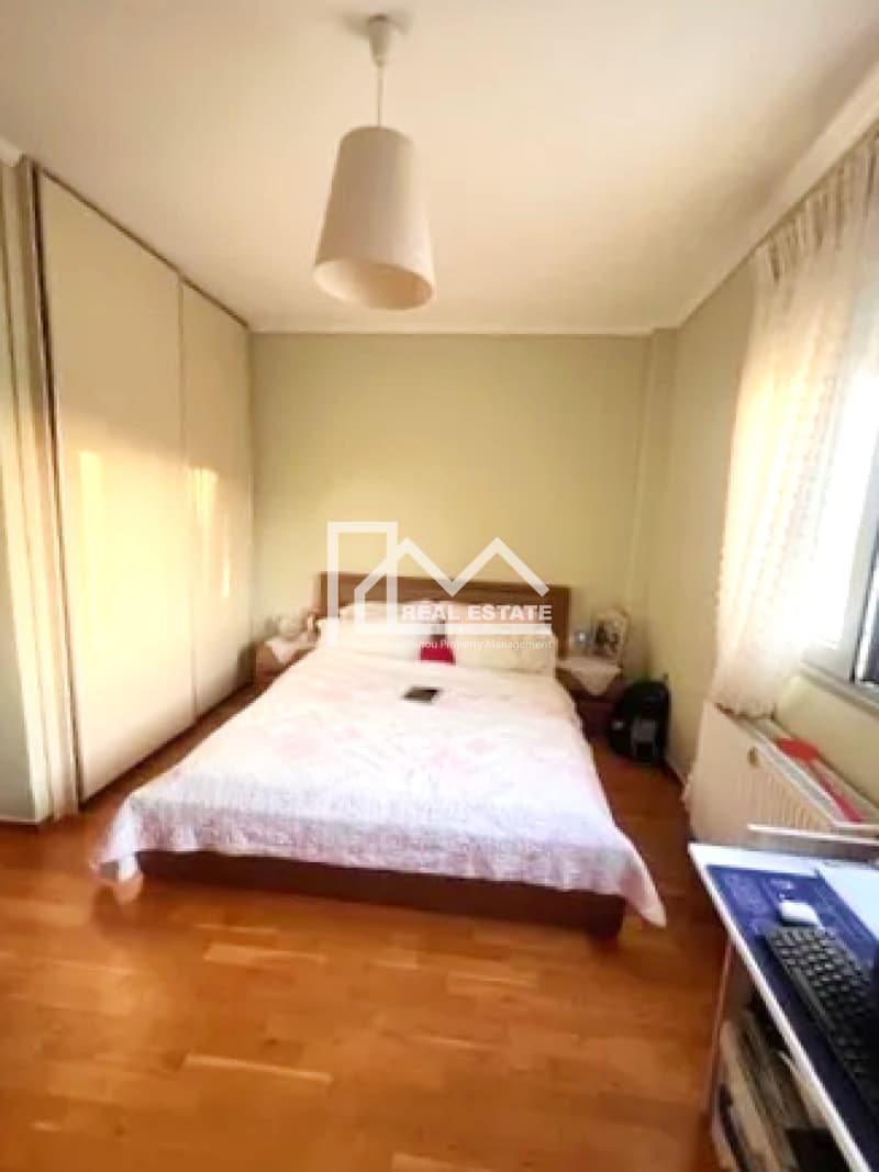 Apartment in Center, Pylea — Photo 3 of 15