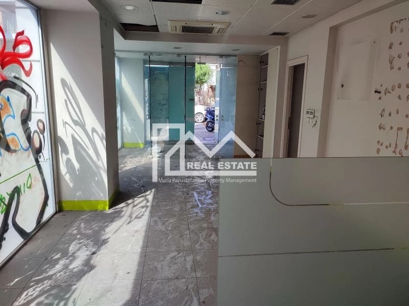 Retail Store in Riga Feraiou, Neapoli — Photo 5 of 10