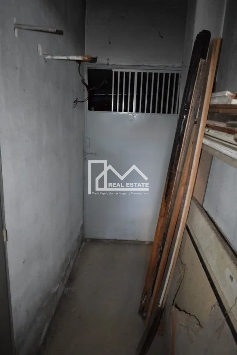Warehouse in Aretsou, Kalamaria — Photo 3 of 9