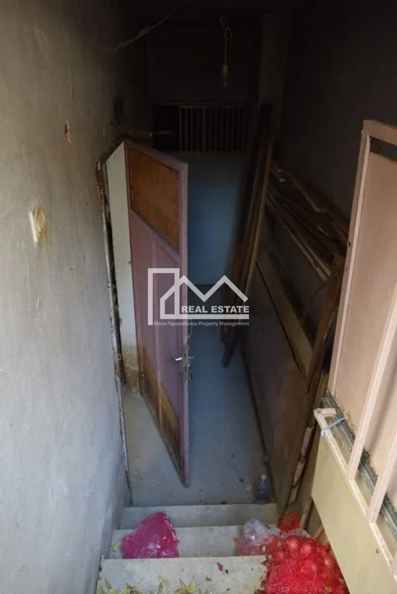 Warehouse in Aretsou, Kalamaria — Photo 5 of 9