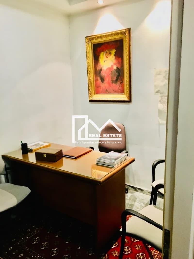 Office in Platia Kanigos, Exarchia - Neapoli — Photo 17 of 20