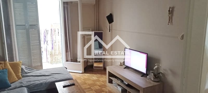 Apartment in Neo Pagkrati, Vironas — Photo 1 of 7