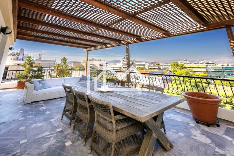 House in Saframpoli, Nea Ionia — Photo 1 of 24