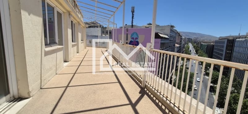 Office in Platia Kanigos, Exarchia - Neapoli — Photo 1 of 23