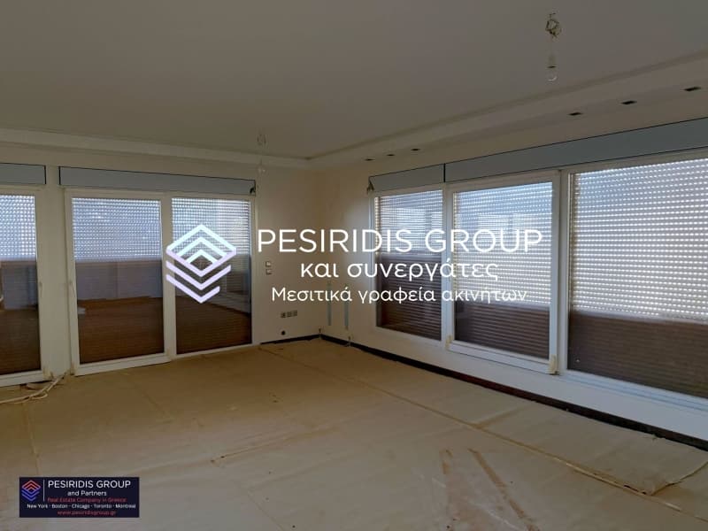 House in Center, Panorama — Photo 4 of 25