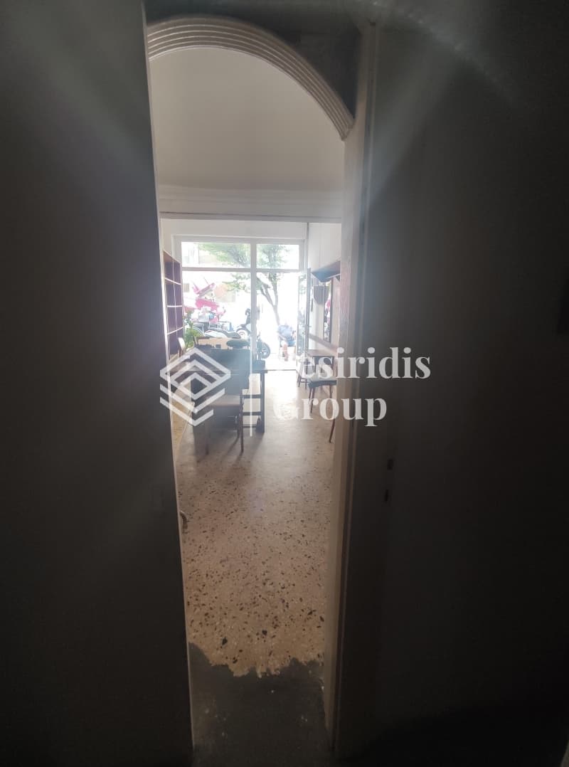 Retail Store in Anothen Asylou, Stavroupoli — Photo 4 of 5