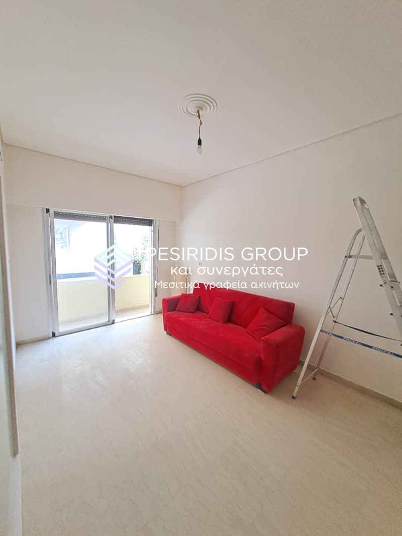 Apartment in Neo Pagkrati, Vironas — Photo 1 of 22