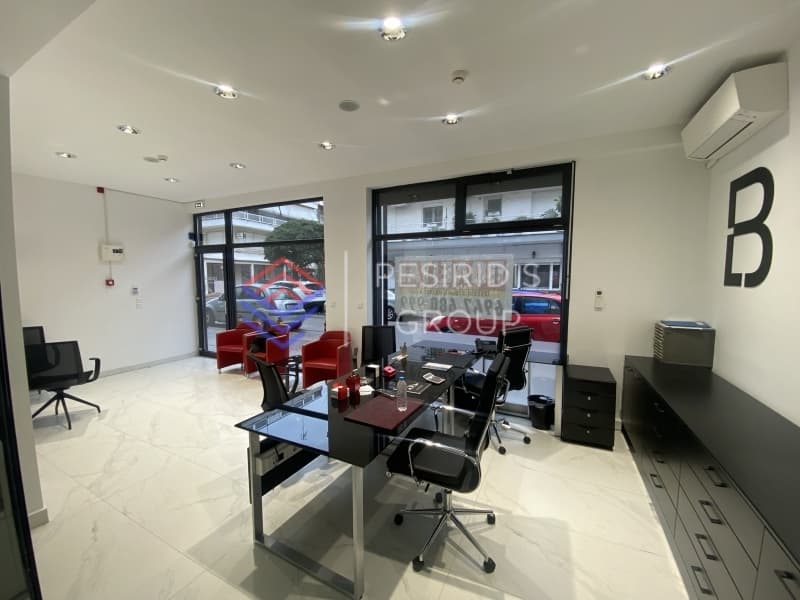 Retail Store in Omonia, Stavroupoli — Photo 9 of 30