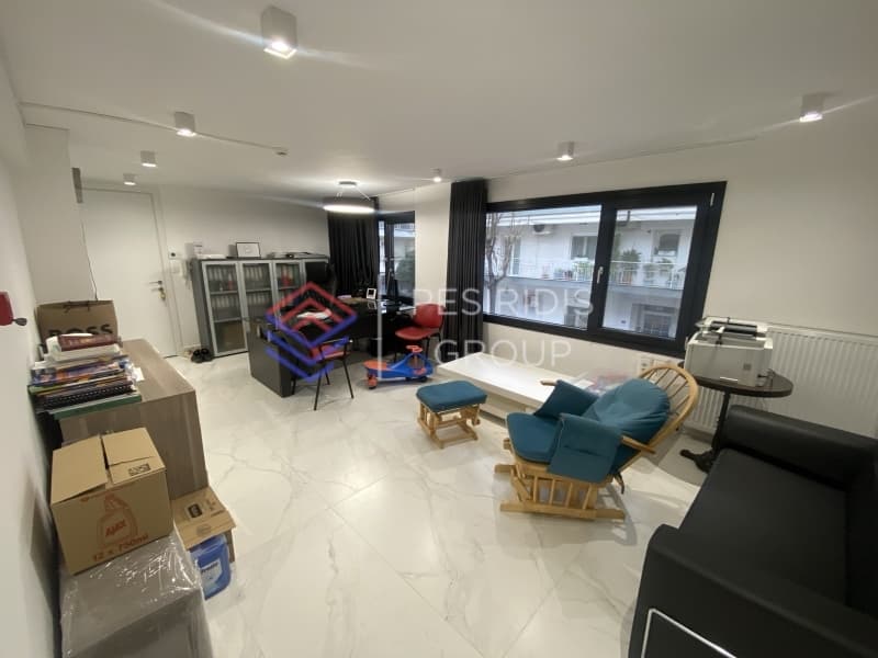 Retail Store in Omonia, Stavroupoli — Photo 16 of 30