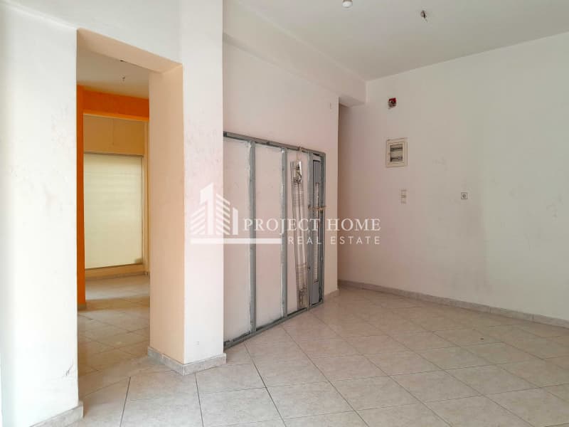 Retail Store in Ano Dafni, Dafni — Photo 8 of 14