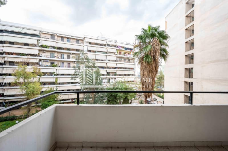 Apartment in Neo Faliro, Piraeus — Photo 1 of 5