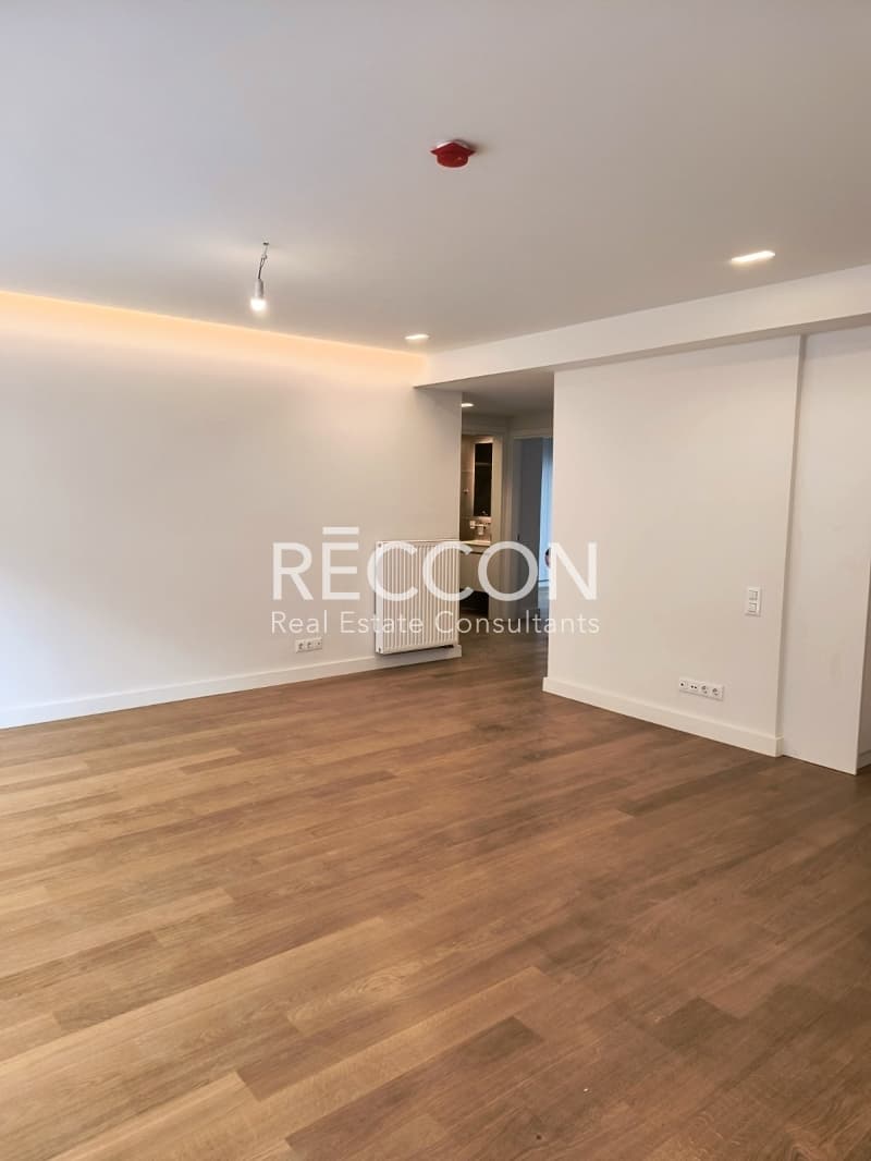 Apartment in Neo Pagkrati, Vironas — Photo 3 of 24