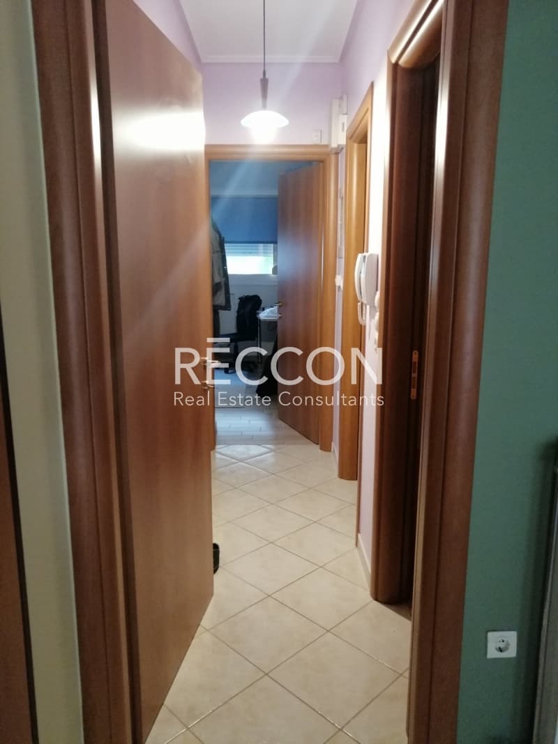 Apartment in Zoodochos Pigi, Vironas — Photo 15 of 18