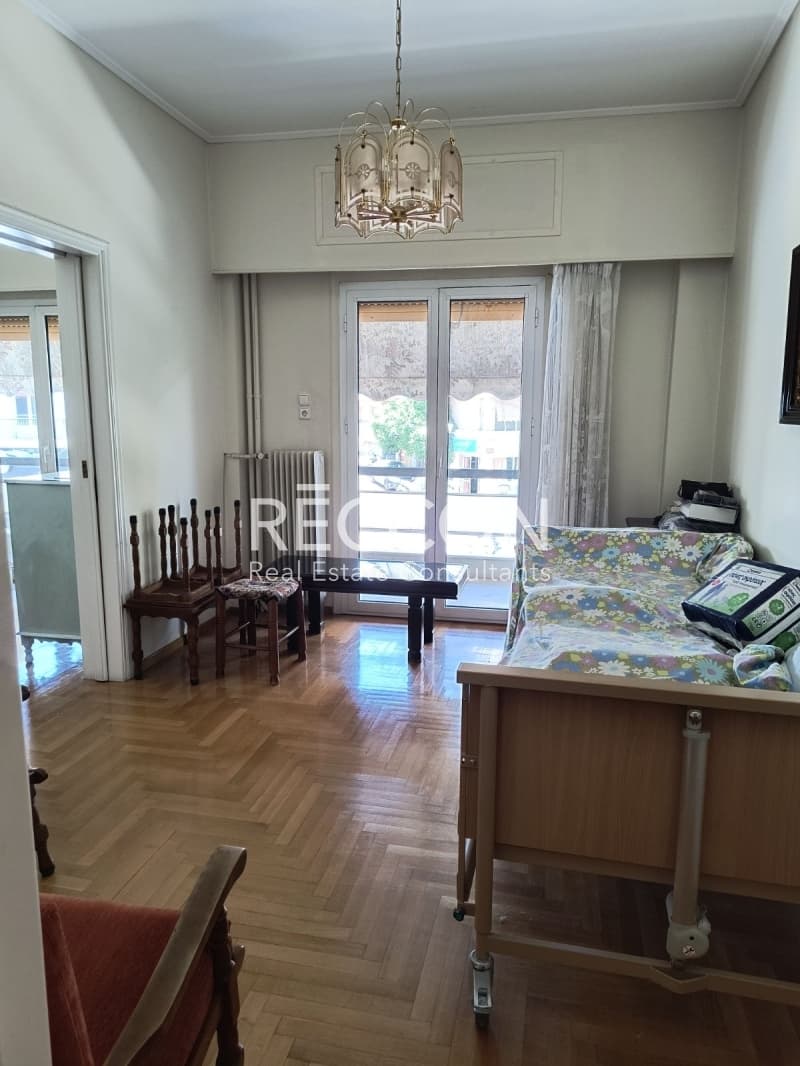 Apartment in Analipsi, Vironas — Photo 1 of 21