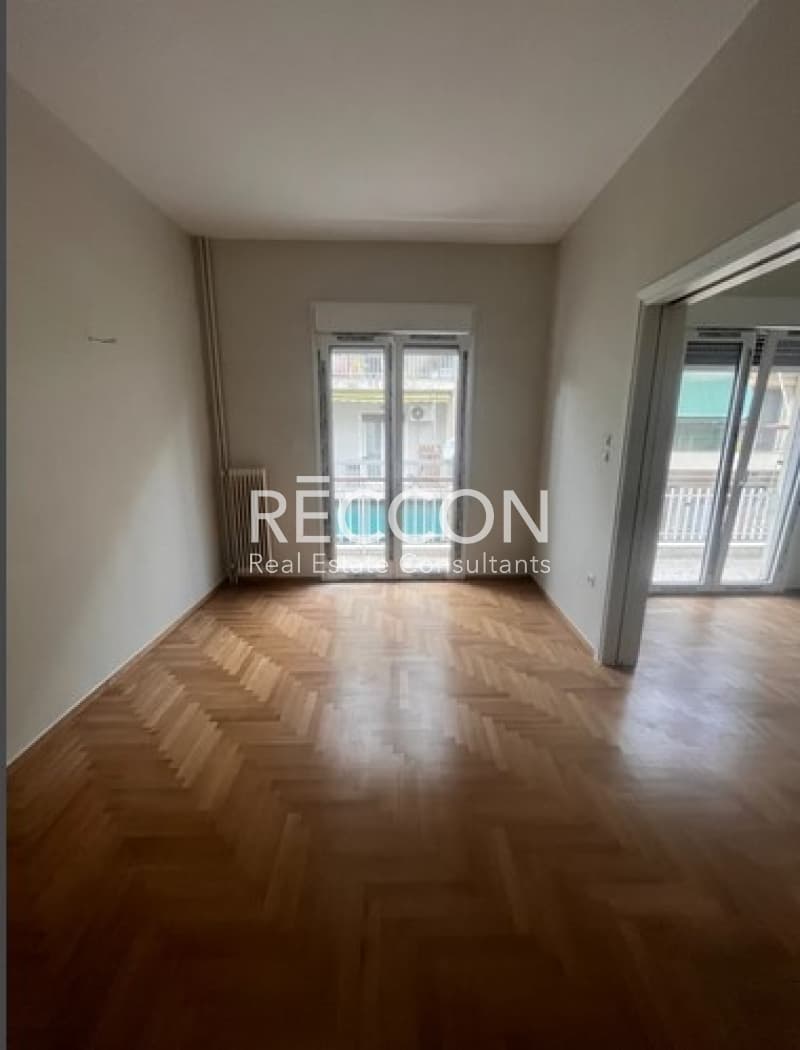 Apartment in Neo Pagkrati, Vironas — Photo 10 of 16