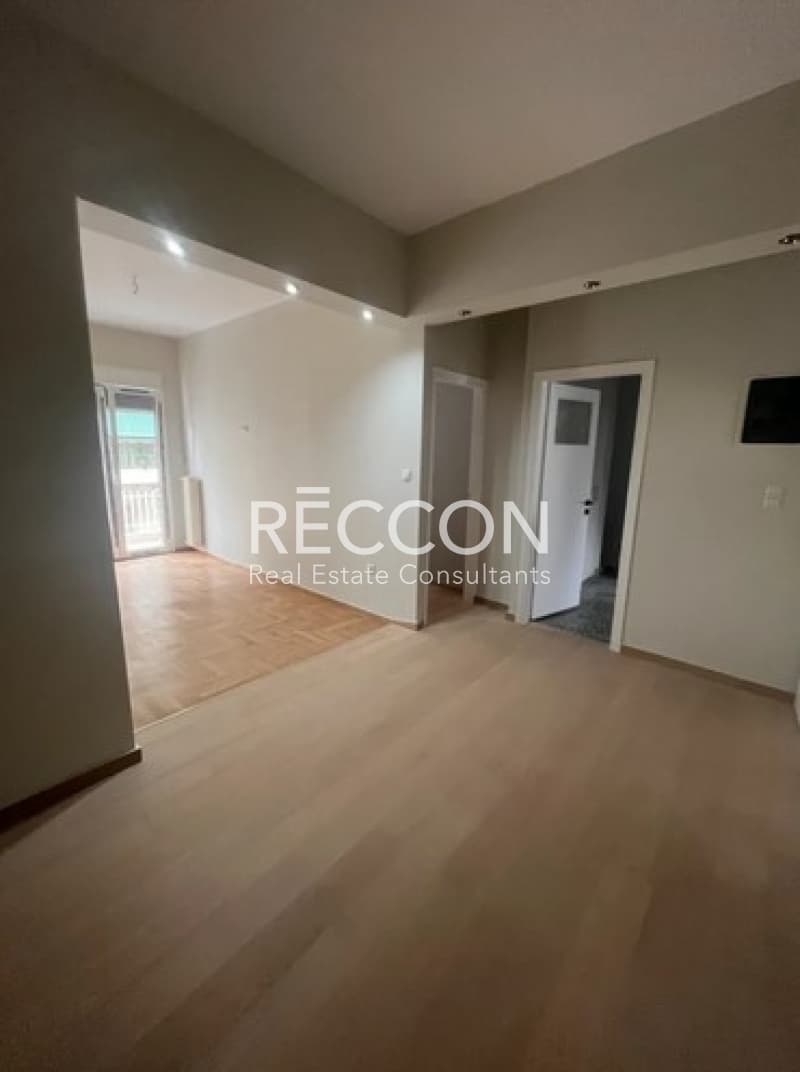 Apartment in Neo Pagkrati, Vironas — Photo 7 of 16