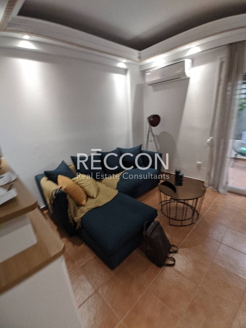 Apartment in akadimia Platonos, Kolonos - Kolokinthous — Photo 2 of 21