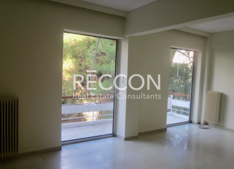 Apartment in Kato Kifisia, Kifisia — Photo 1 of 9