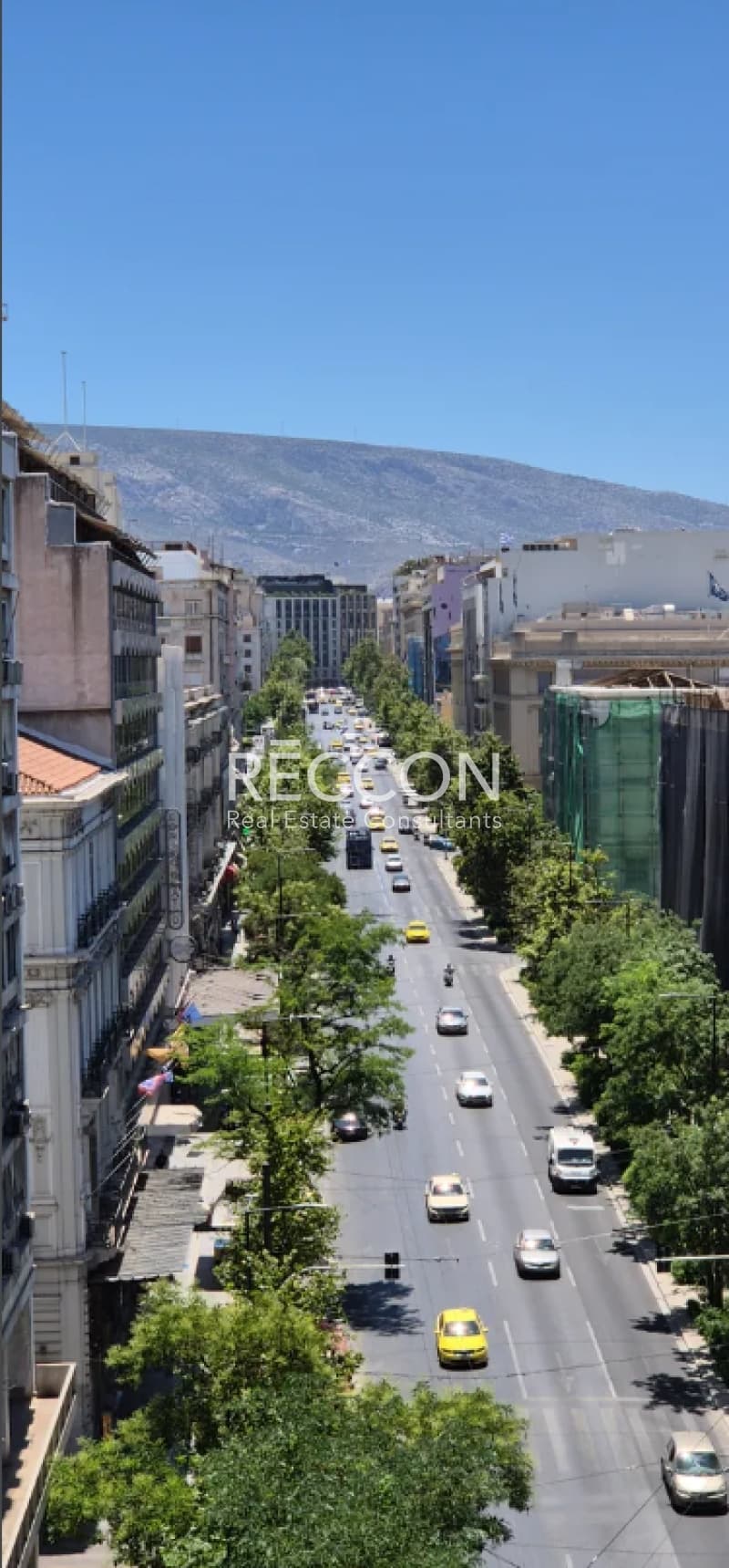 Office in Platia Kanigos, Exarchia - Neapoli — Photo 1 of 25
