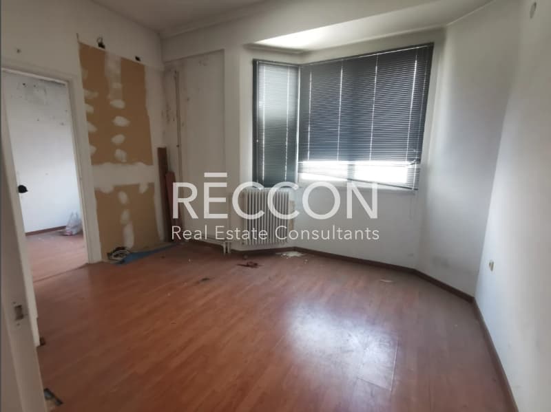 Office in Platia Kanigos, Exarchia - Neapoli — Photo 21 of 25