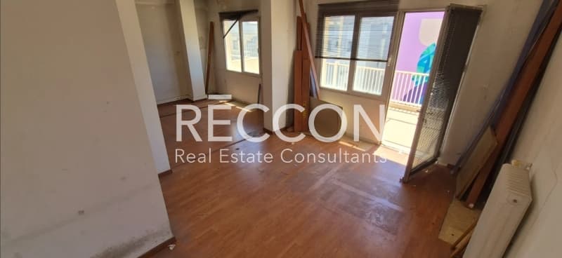 Office in Platia Kanigos, Exarchia - Neapoli — Photo 16 of 25