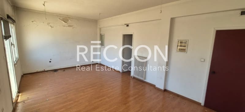 Office in Platia Kanigos, Exarchia - Neapoli — Photo 3 of 25