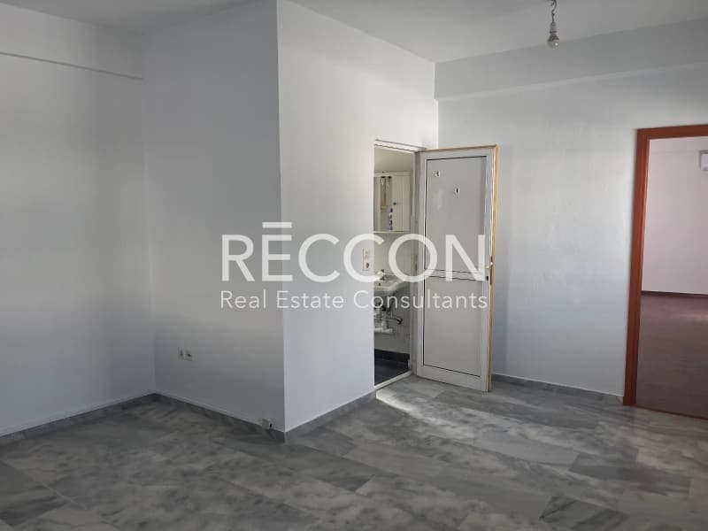 Apartment in Center, Nea Erithraia — Photo 4 of 16