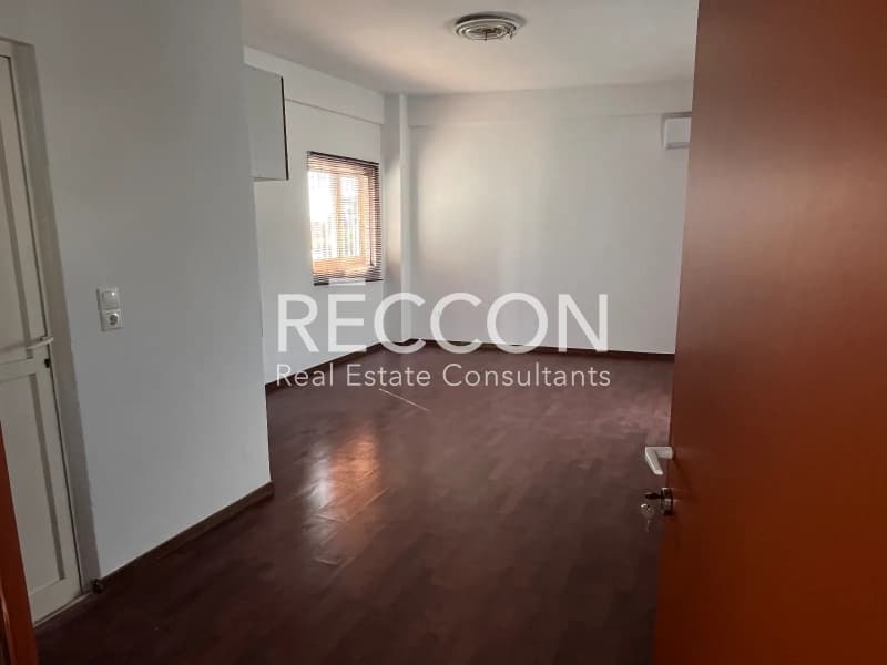 Apartment in Center, Nea Erithraia — Photo 8 of 16