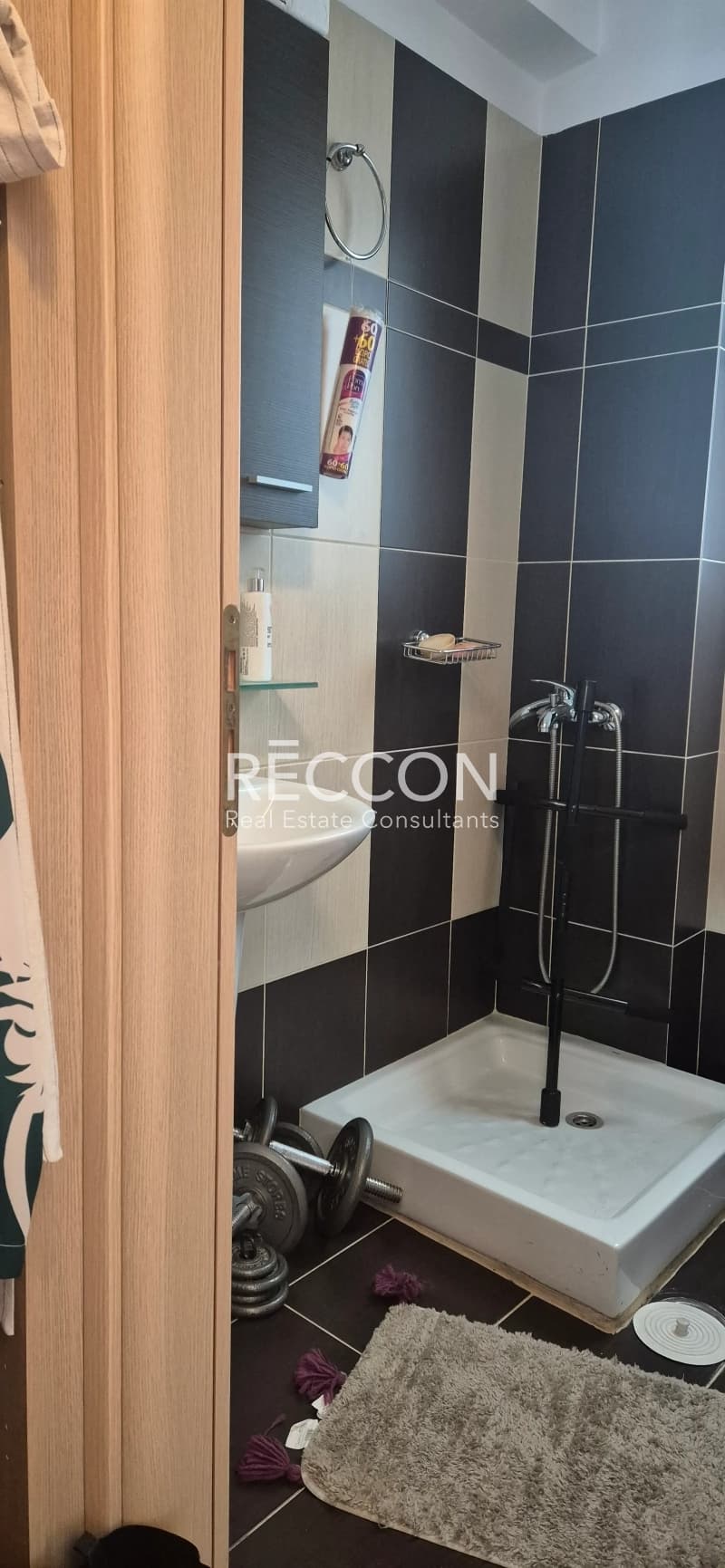 Apartment in Osios Loukas, Patisia — Photo 5 of 17