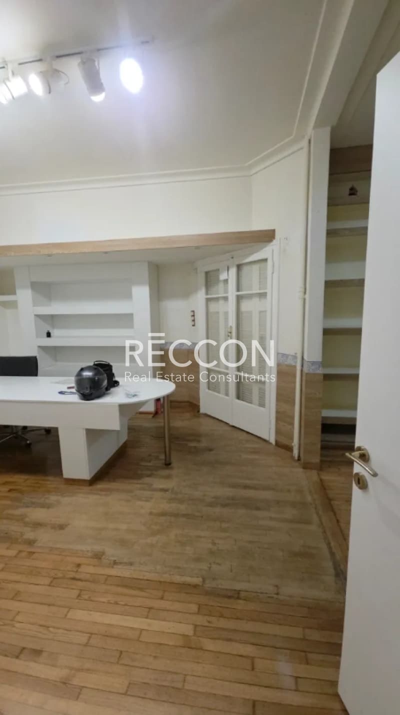 Apartment in Politechneio, Exarchia - Neapoli — Photo 10 of 11