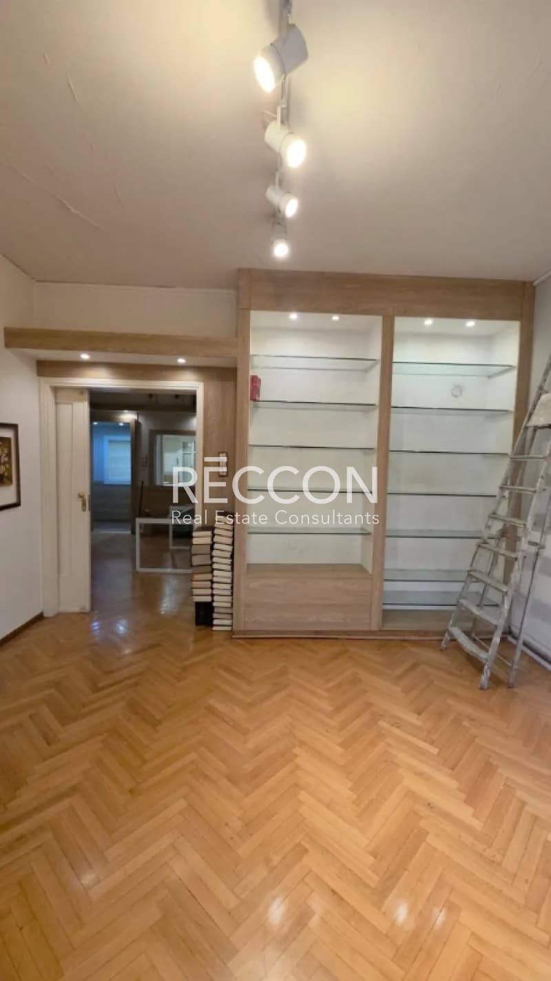 Apartment in Politechneio, Exarchia - Neapoli — Photo 1 of 11