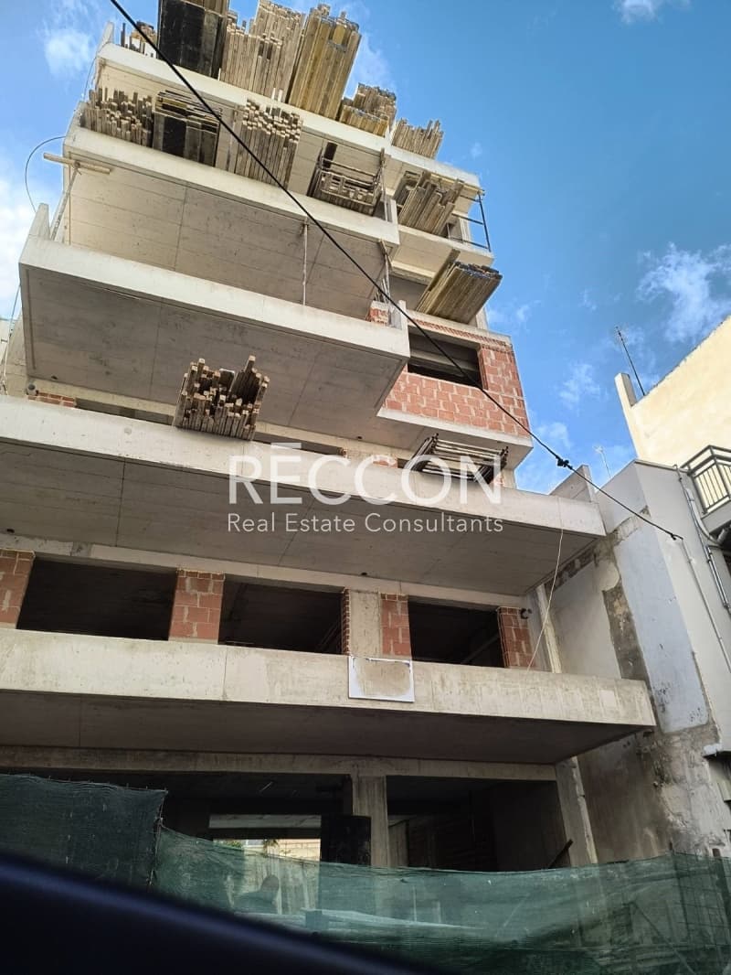 Apartment in Panorama, Dafni