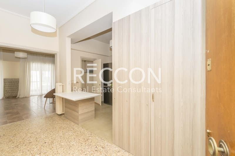Apartment in Fokionos Negri, Kipseli — Photo 1 of 24
