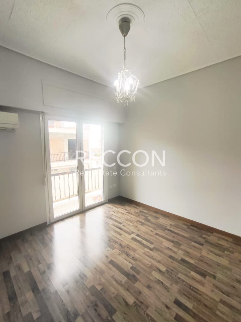 Apartment in Neo Pagkrati, Vironas — Photo 7 of 13