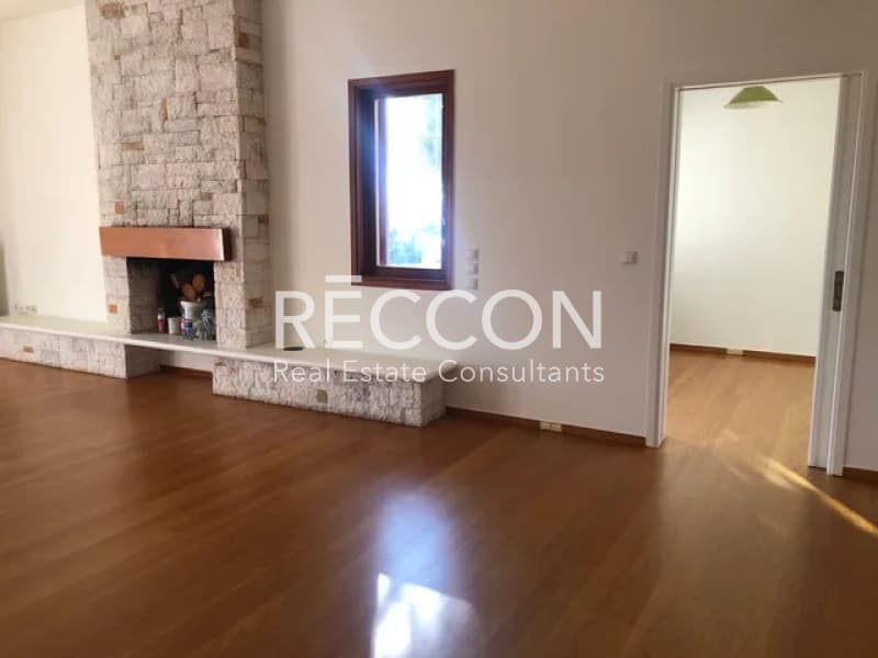 Apartment in Politeia, Nea Erithraia — Photo 1 of 18