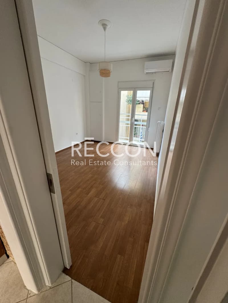 Apartment in Agia Sofia, Neo Psichiko — Photo 11 of 16