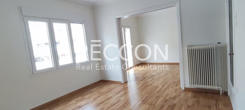 Apartment in Evelpidon, Poligono - Tourkovounia — Photo 2 of 7