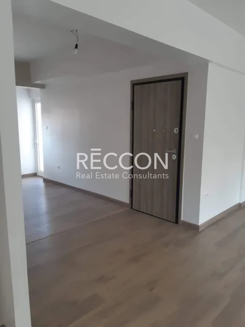 Apartment in Center, Vouliagmeni — Photo 6 of 14