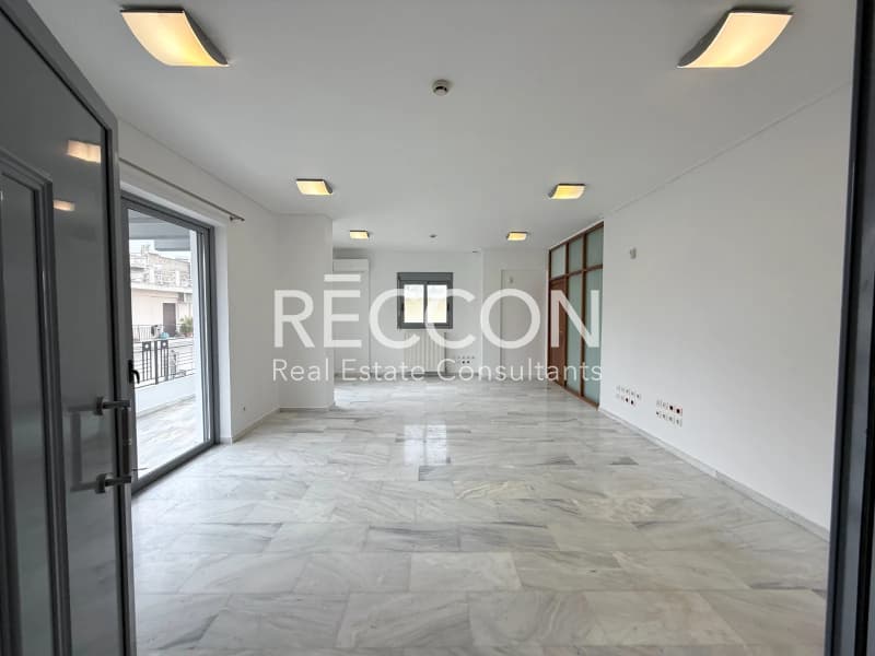 Apartment in Polidroso, Chalandri — Photo 1 of 18