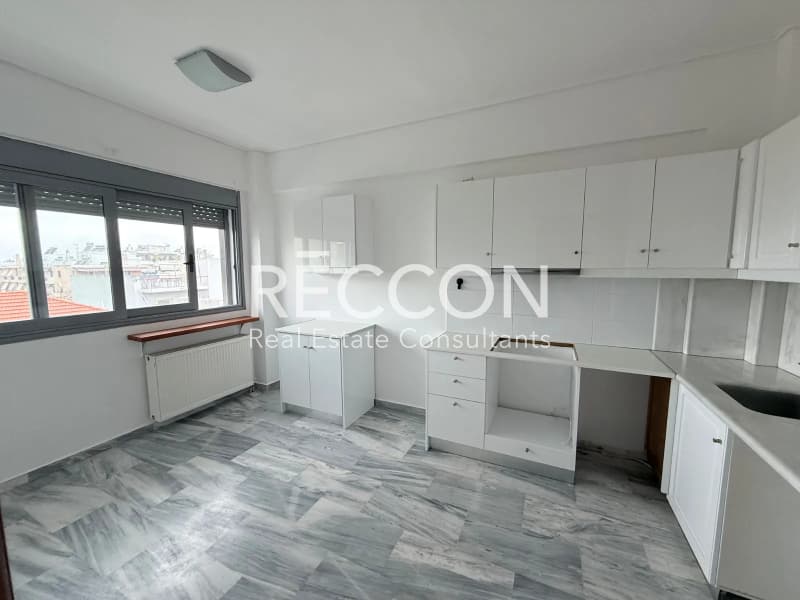 Apartment in Polidroso, Chalandri — Photo 4 of 18